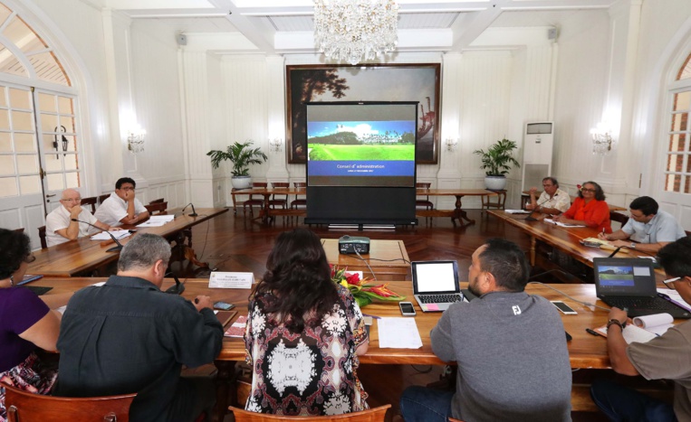 L'Egat se concentre sur l'activité du golf de Atimaono L'Egat se concentre sur l'activité du golf de Atimaono