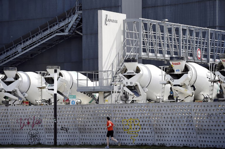 Activités de Lafarge en Syrie: trois cadres du cimentier en garde à vue