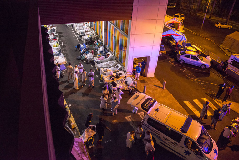 CHU de Pointe-à-Pitre : l'incendie a été éteint, "aucun blessé" CHU de Pointe-à-Pitre : l'incendie a été éteint, "aucun blessé"