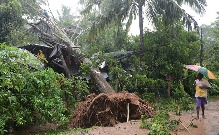 Inde/Sri Lanka: 16 morts, une centaine de disparus dans un cyclone
