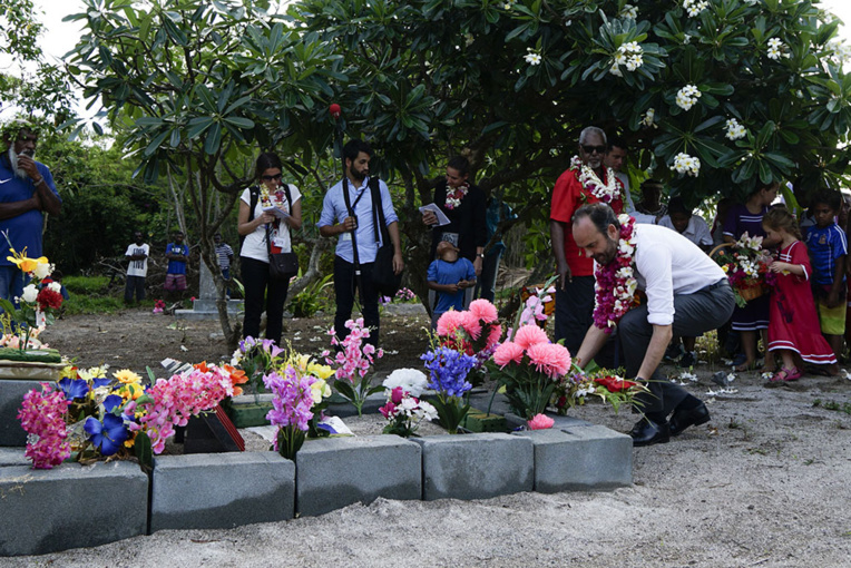 Nouvelle-Calédonie: Edouard Philippe rend hommage à un tirailleur kanak Nouvelle-Calédonie: Edouard Philippe rend hommage à un tirailleur kanak