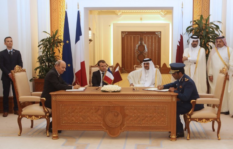Macron au Qatar: moisson de contrats et lutte contre le terrorisme