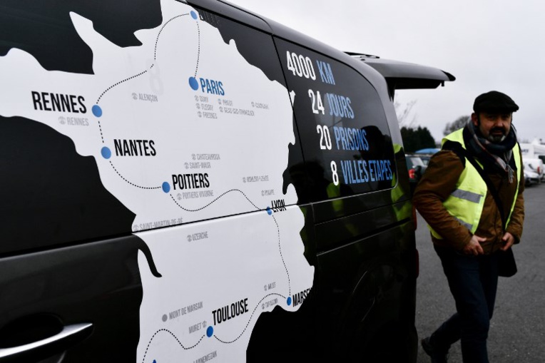 Droit des prisonniers basques: départ d'une marche entre les prisons d'Ile-de-France Droit des prisonniers basques: départ d'une marche entre les prisons d'Ile-de-France