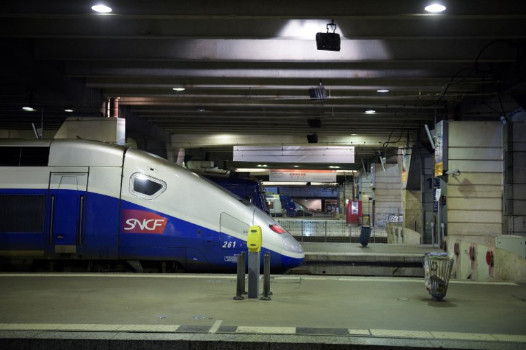 La SNCF promet une "profonde réorganisation" après les incidents de Montparnasse