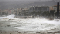 La tempête Ana touche la France, 32 départements en vigilance orange