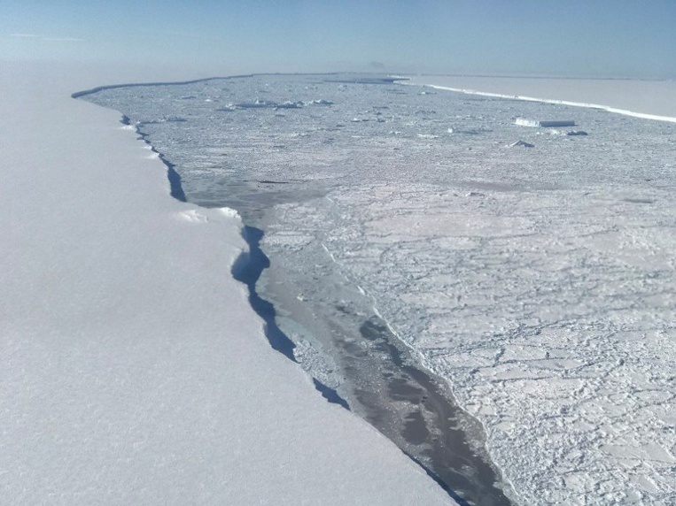 Antarctique:l'amincissement des plateformes glaciaires agit à distance sur les glaciers