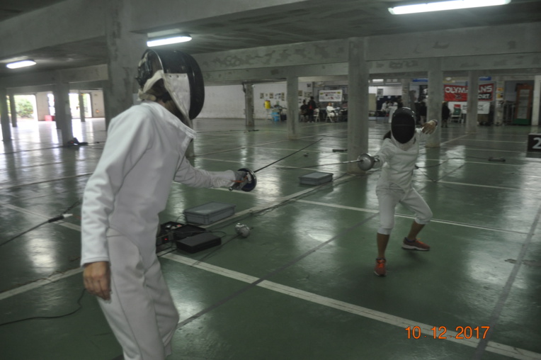 Escrime : une rencontre pleine de tranchant au lycée hôtelier