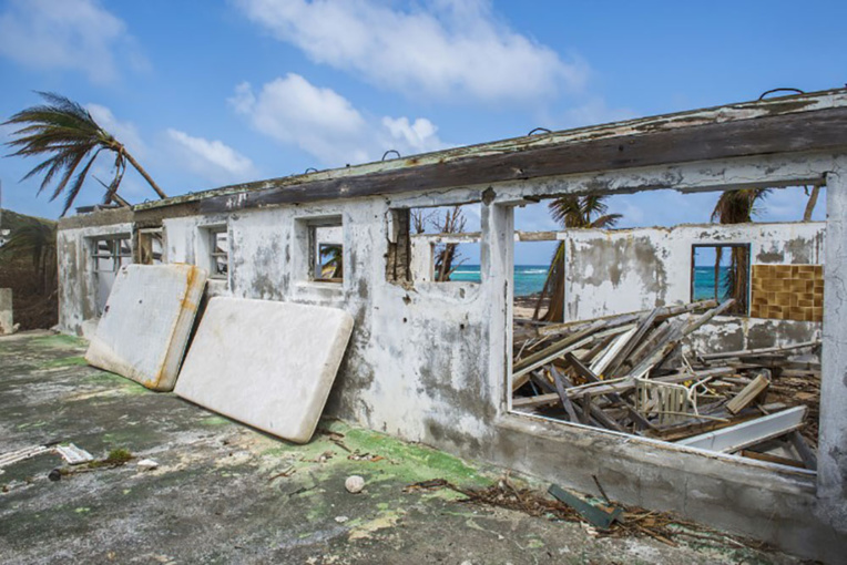 Ouragans: l'UE débloque une avance de 5 millions d'euros pour Saint-Martin et la Guadeloupe