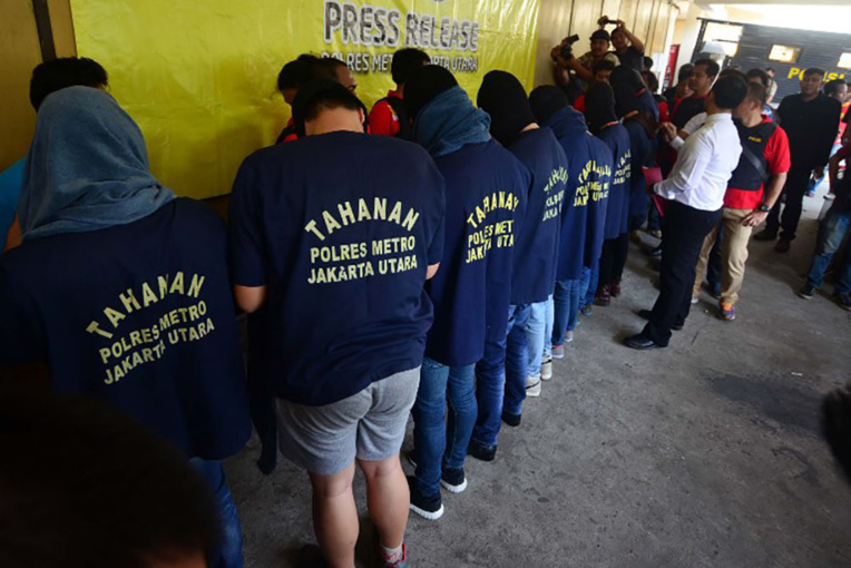 Fête homosexuelle en Indonésie: 10 hommes condamnés à 2 ans de prison