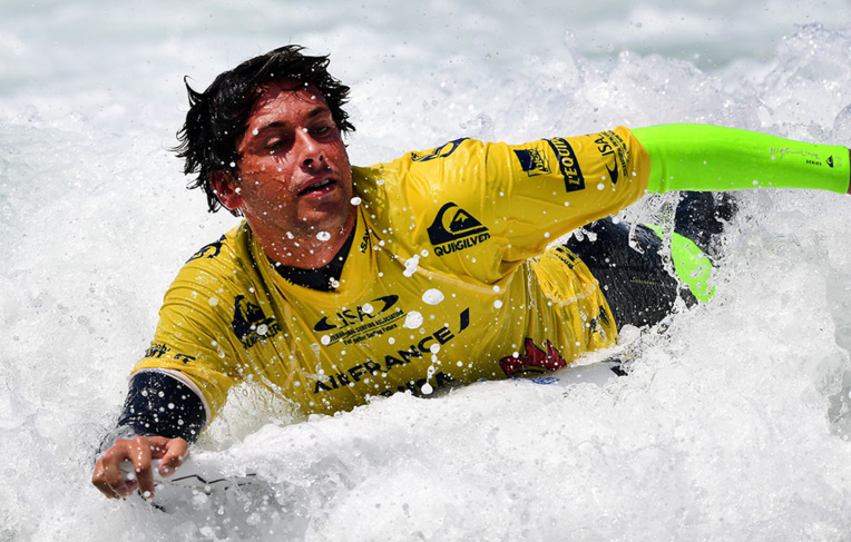 Surf/Hawaï: Victoire de prestige pour Florès face à Florence, sacré champion 2017 Surf/Hawaï: Victoire de prestige pour Florès face à Florence, sacré champion 2017