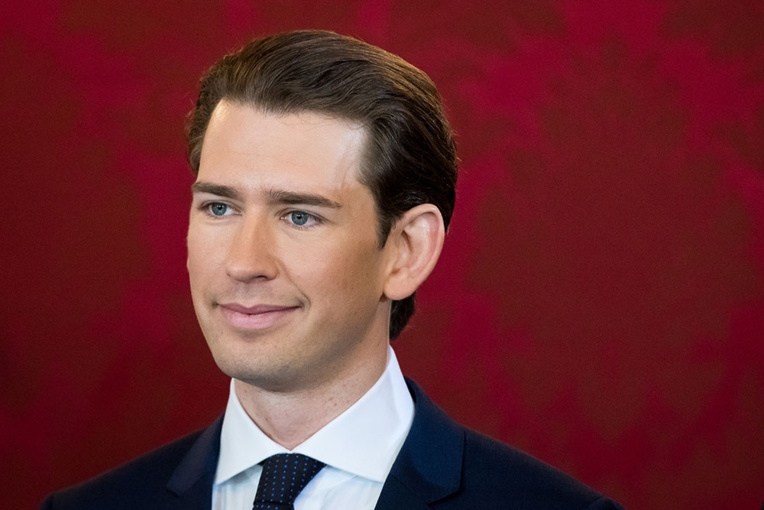 Autriche: Sebastian Kurz et l'extrême droite s'installent au pouvoir
