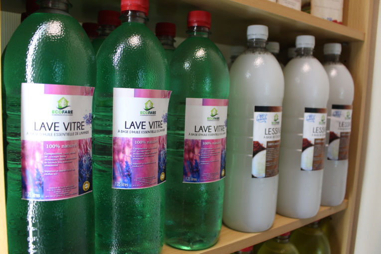 Eco Fare, la nouvelle marque de produits ménagers naturels (vendus en vrac) Eco Fare, la nouvelle marque de produits ménagers naturels (vendus en vrac)