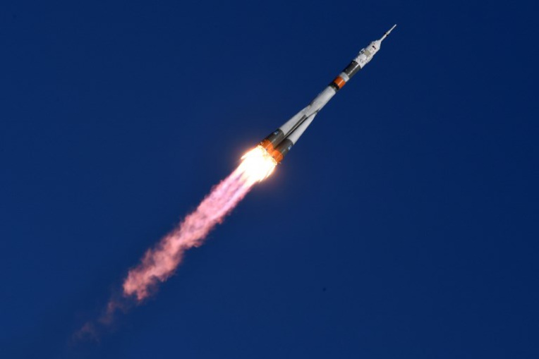 La Russie perd le contact avec le premier satellite angolais