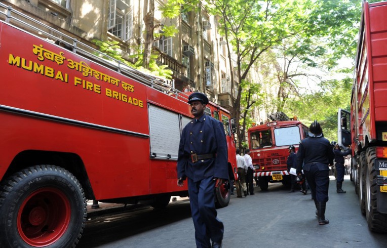Enorme incendie dans un restaurant de Bombay: au moins 14 morts