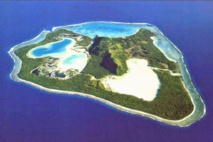 Vue aérienne de Maiao (crédit : Tahiti Héritage)