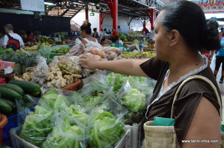L’emploi salarié marchand est en hausse en novembre 2017 L’emploi salarié marchand est en hausse en novembre 2017