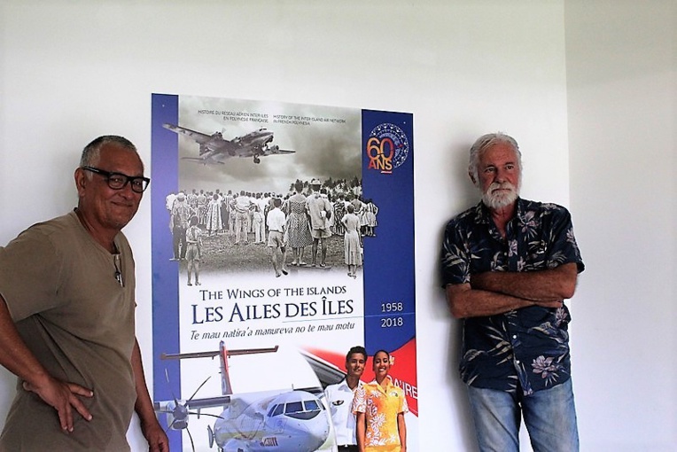 Le commissaire de l'exposition Jean-Christophe Shigetomi et son complice Jean-Louis Saquet.