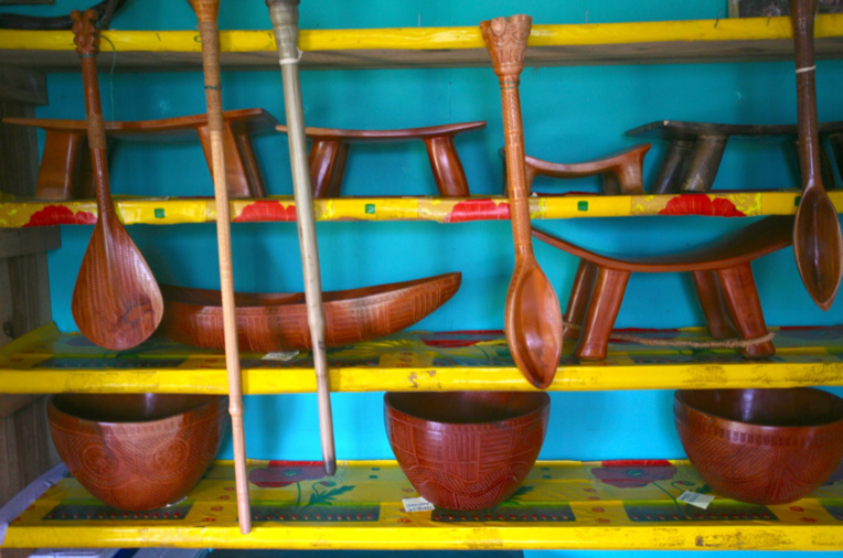 La modeste salle d’exposition de Jacob est remplie de trésors qui ne peuvent être achetés que sur place. La modeste salle d’exposition de Jacob est remplie de trésors qui ne peuvent être achetés que sur place.