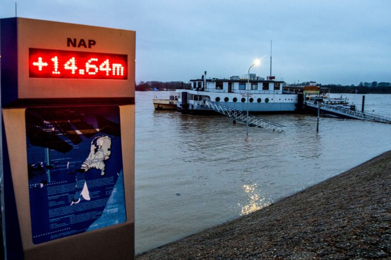 Menaces d'inondations et crues en France, le Rhin sous surveillance Menaces d'inondations et crues en France, le Rhin sous surveillance