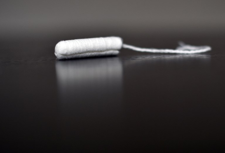 Le tampon hygiénique, jamais plus de huit heures Le tampon hygiénique, jamais plus de huit heures