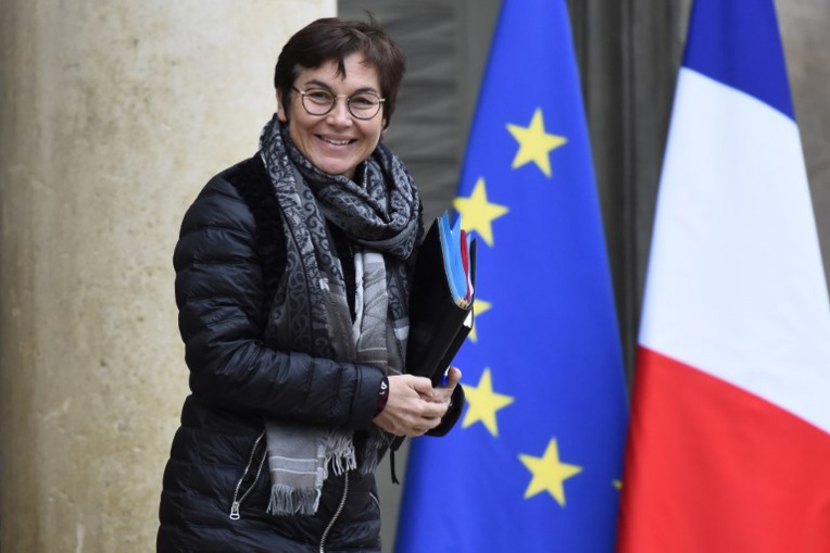 Nouvelle-Calédonie: La ministre des Outre-mer appelle à un "véritable dialogue politique" Nouvelle-Calédonie: La ministre des Outre-mer appelle à un "véritable dialogue politique"