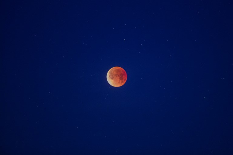 Une "Super Lune bleue de sang" fait son show mercredi Une "Super Lune bleue de sang" fait son show mercredi