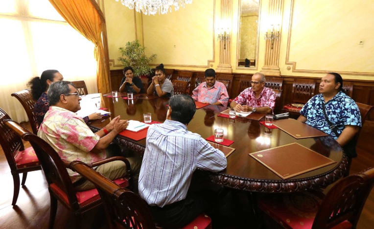 Les membres de l'association Te mata hotu no Porinetia, ont été reçus mardi à la Présidence. Les membres de l'association Te mata hotu no Porinetia, ont été reçus mardi à la Présidence.