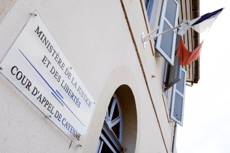 Guyane : 1.581 plaintes classées sans suite en 2017 au tribunal de Cayenne faute d'avoir été traitées à temps Guyane : 1.581 plaintes classées sans suite en 2017 au tribunal de Cayenne faute d'avoir été traitées à temps