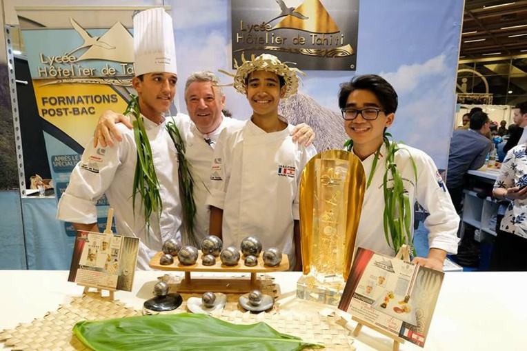 Alann Poilvet, Frédéric Bolmont, Tehuiarii Papaura et Jason Ho.