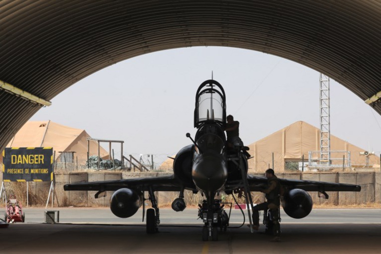 La France veut consacrer près de 300 milliards d'euros à sa défense en sept ans La France veut consacrer près de 300 milliards d'euros à sa défense en sept ans