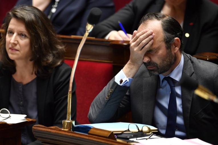 Le gouvernement promet une réforme "globale" pour soigner le système de santé Le gouvernement promet une réforme "globale" pour soigner le système de santé