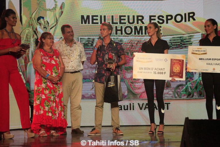 Kauli Vaast élu meilleur espoir