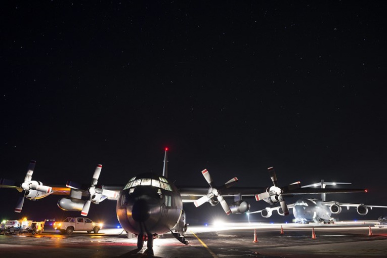 Nouvelle-Zélande: près d'un millier de touristes bloqués par un cyclone Nouvelle-Zélande: près d'un millier de touristes bloqués par un cyclone