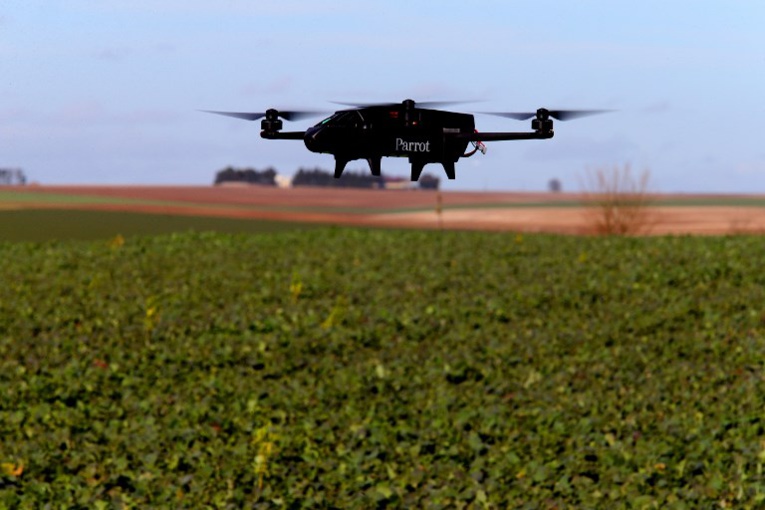 Dans l'Aube, drones et balises scrutent une ferme sous toutes ses coutures Dans l'Aube, drones et balises scrutent une ferme sous toutes ses coutures