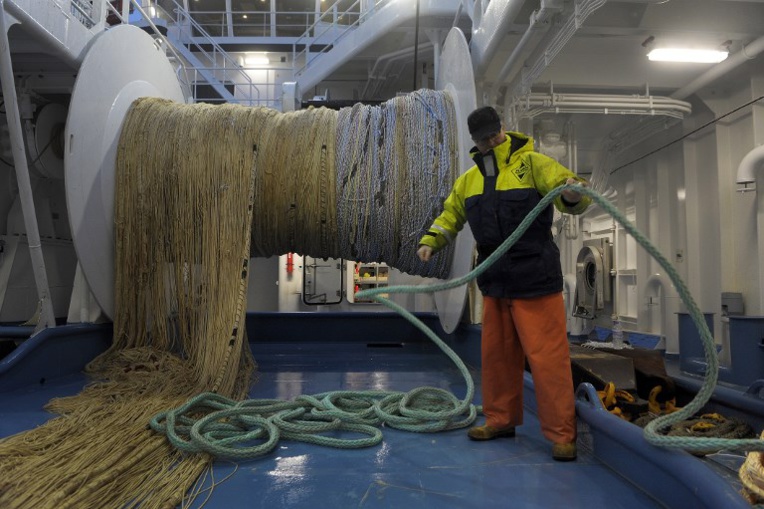 Pêche: 55% de la surface océanique exploitée par les grands chalutiers Pêche: 55% de la surface océanique exploitée par les grands chalutiers