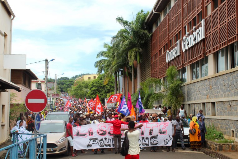 Insécurité à Mayotte: les contestations se poursuivent malgré les annonces gouvernementales