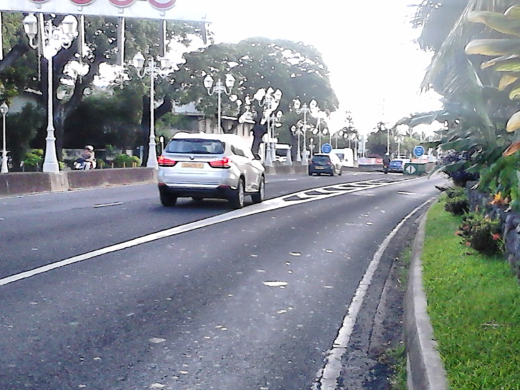 Travaux: circulation modifiée à l'entrée du tunnel du front de mer jeudi soir Travaux: circulation modifiée à l'entrée du tunnel du front de mer jeudi soir
