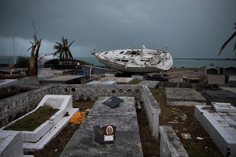 "Avant, on avait une vie": des sinistrés de l'ouragan Irma dans l'attente à Saint-Martin