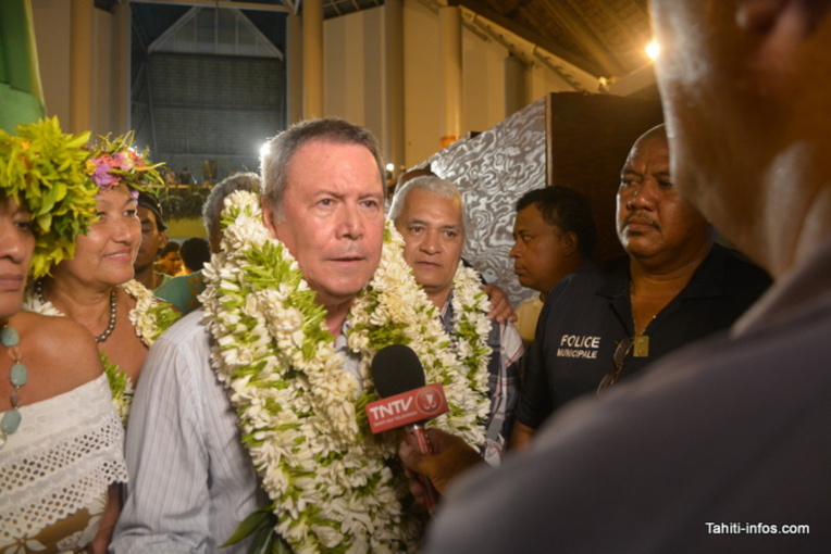 Rony Tumahai après sa réélection à la mairie de Punaauia, en mars 2014.