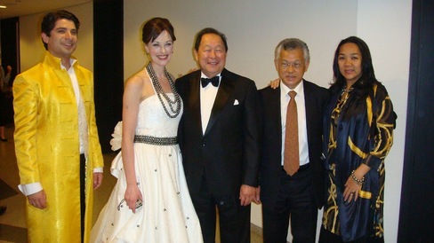 SHANGHAI: Robert Wan produit l'Opera Cendrillon