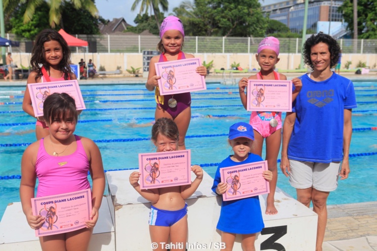 Laurence Lacombe était présente, elle est également une de nos grandes championnes de natation Laurence Lacombe était présente, elle est également une de nos grandes championnes de natation