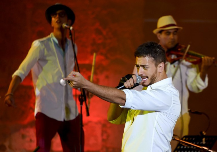 Poursuivi pour viol en France, le chanteur Saad Lamjarred lance un nouveau titre au Maroc