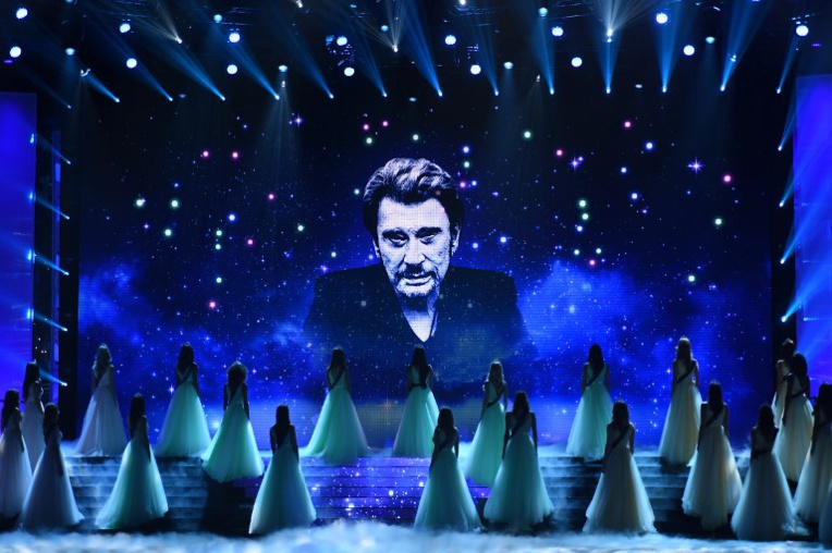 Les aînés Hallyday réclament un droit de regard sur l'album de leur père sous "48 heures" Les aînés Hallyday réclament un droit de regard sur l'album de leur père sous "48 heures"