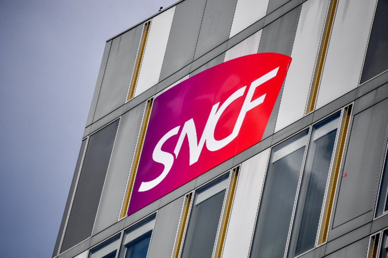 SNCF: les cheminots appellent à une grève longue contre le projet du gouvernement