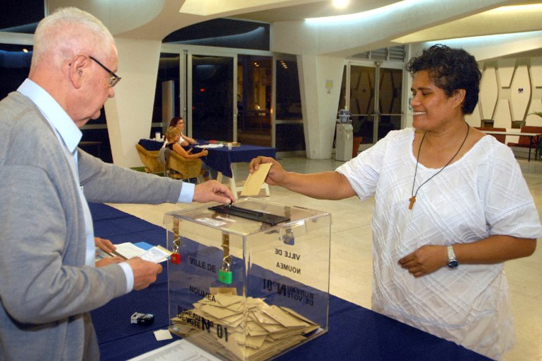 Les Calédoniens se prononceront le 4 novembre sur leur indépendance Les Calédoniens se prononceront le 4 novembre sur leur indépendance