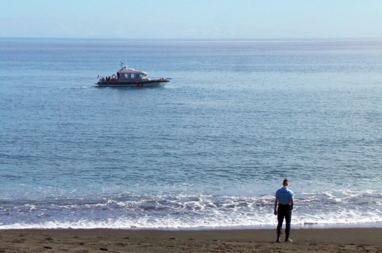 Un esquif avec six Sri-Lankais secouru au large de La Réunion Un esquif avec six Sri-Lankais secouru au large de La Réunion