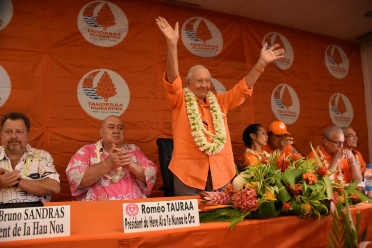 Gaston Flosse, jeudi 22 mars lors à l'ouverture du grand conseil du Tahoera'a. Gaston Flosse, jeudi 22 mars lors à l'ouverture du grand conseil du Tahoera'a.