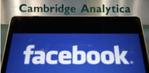 Scandale Facebook: perquisition au siège londonien de Cambridge Analytica Scandale Facebook: perquisition au siège londonien de Cambridge Analytica
