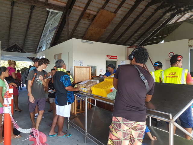 Avec près de 700 kg en plus pour le fret, huit passagers de Raroia n'ont pas pu prendre leur vol jeudi dernier pour Papeete.