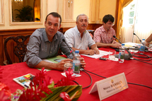 12 licences de navires de charter octroyées par la commission consultative de la navigation charter